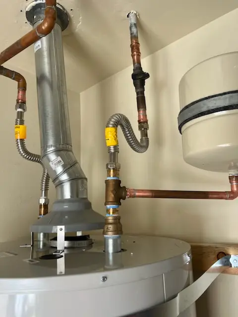 Water heater installation and plumbing repair in Groves